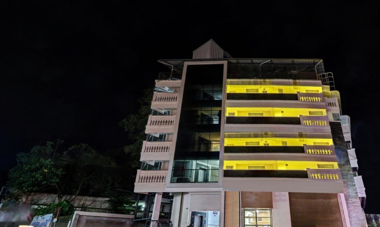 Itsy Hotels Dew Dreams Kochi Exterior photo